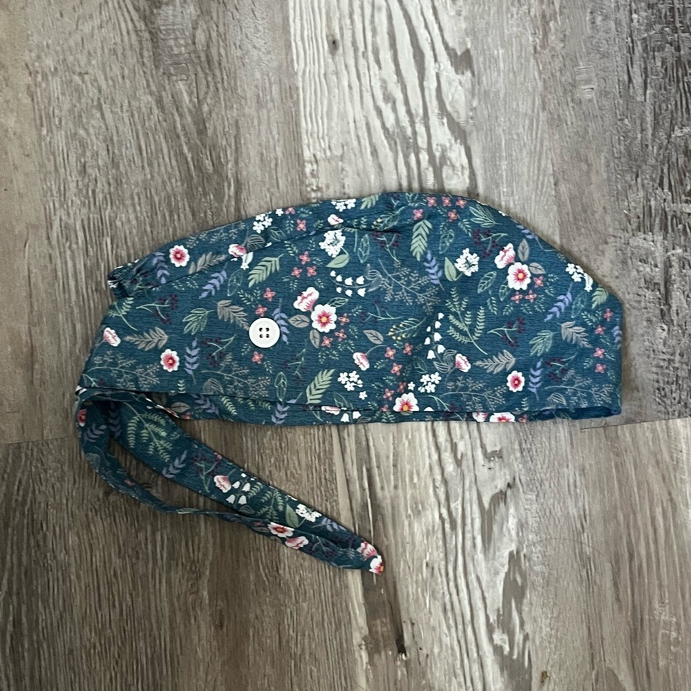 Flower Scrub Cap - Picture 2 of 2